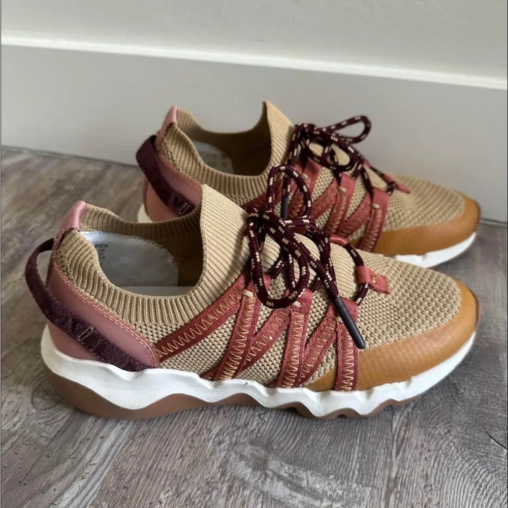 Madewell Tan and Pink Athletic Shoes